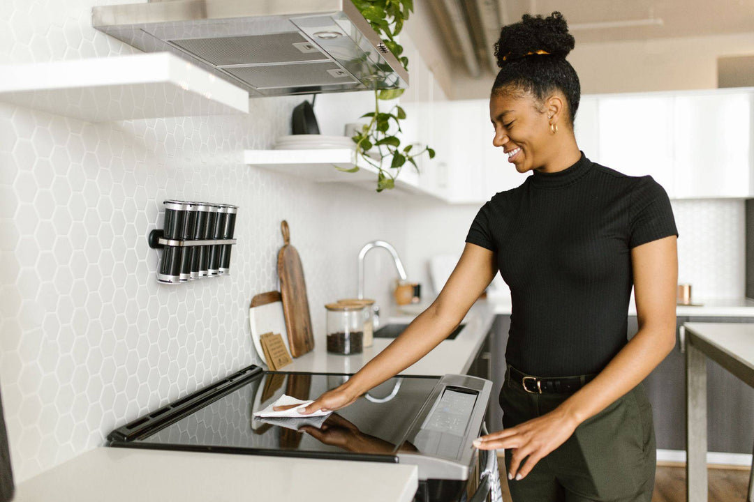 Step-by-Step Kitchen Deep Cleaning: From Ceiling to Floor