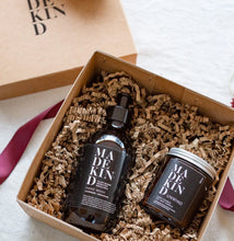 Load image into Gallery viewer, Gift Box with Natural Hand Wash and Aromatherapy Candle
