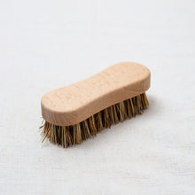 Load image into Gallery viewer, Redecker scrub brush
